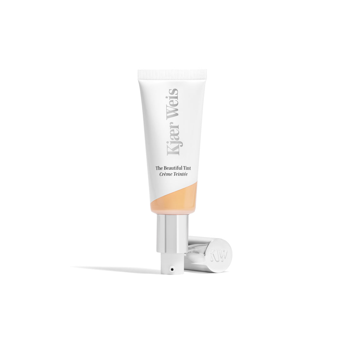 F3 (light, warm undertones)